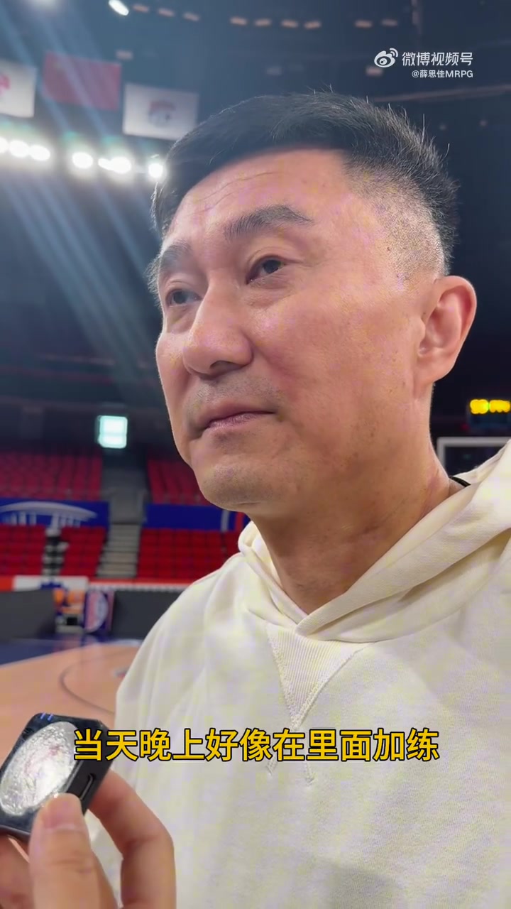 j9九游真人游戏第一品牌登录入口徐杰G1赛后加练 杜锋：看到徐杰小胡等球员的自我要求 感到很欣慰