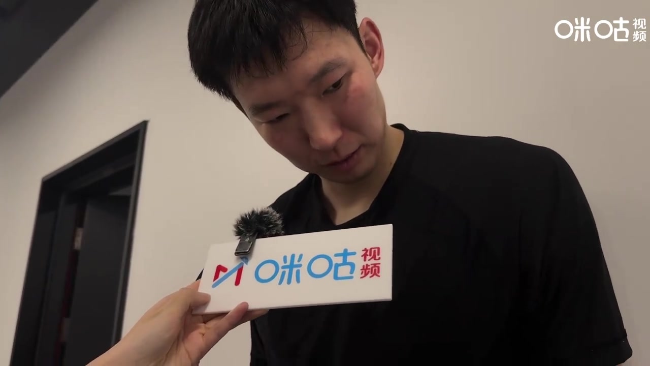 j9九游真人游戏第一品牌登录入口北京全场16次失误！周琦：球队在关键时刻处理球还是有点犹豫