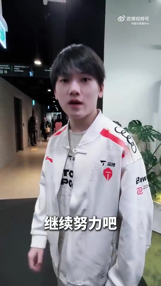 九游会·j9官方网站JackeyLove分享视频：👊还不够，继续搏！