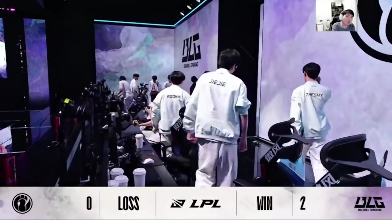 j9九游会官方登录Letme：iG被玩弄了！反正玩啥都差不多，要不豹女吧